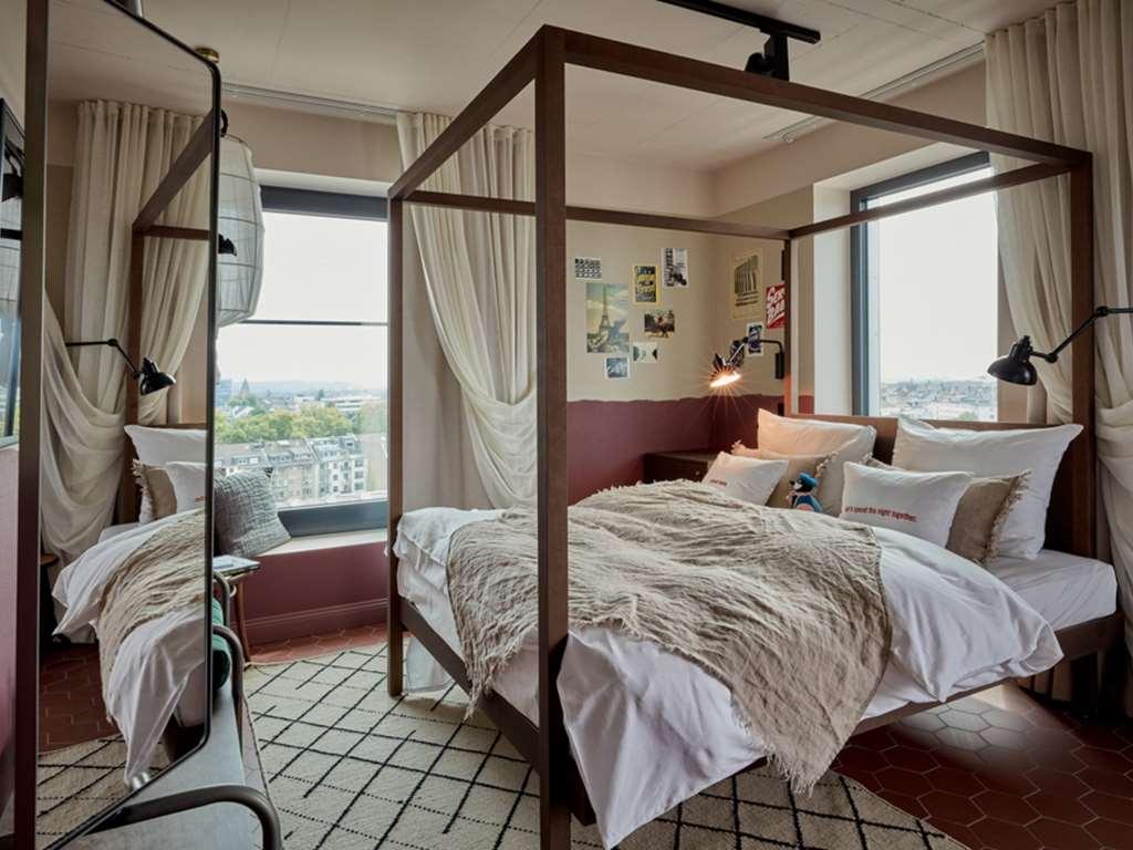 Hotel 25hours Tour Dusseldorf